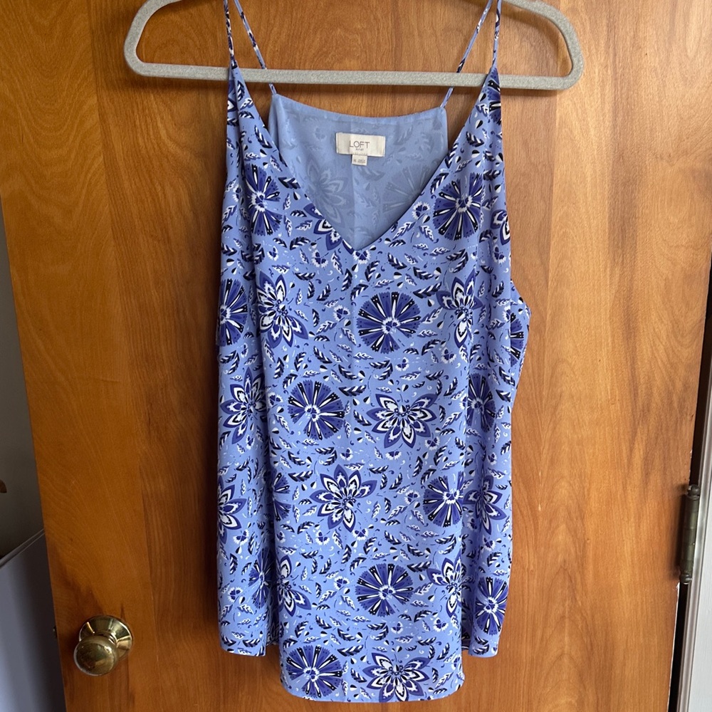 LOFT Lavender Blue Floral V-Neck Spaghetti Strap Camisole